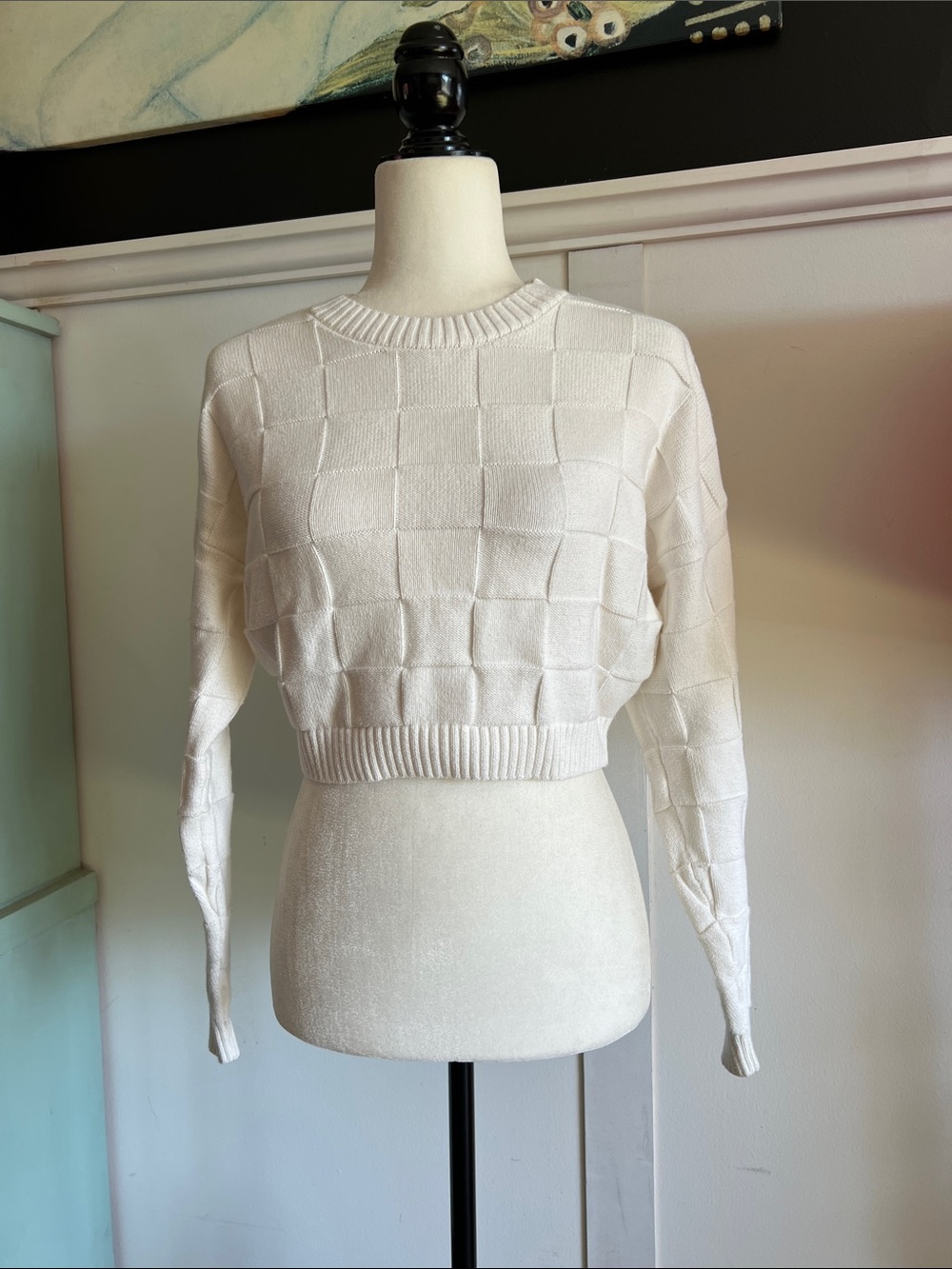 Hollister XS Women's Cream Textured Cropped Sweater